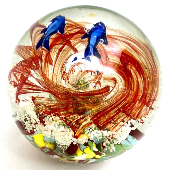 HAND BLOWN UNDERWATER WORLD of GLASS OFFICE PAPERWEIGHT GLASS FOR DESK DECOR - Picture 7 of 12